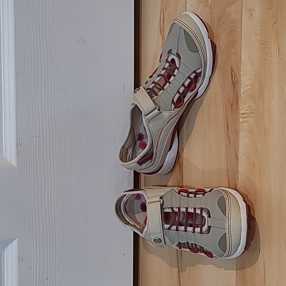 Timberland women's size 6.5 shoes